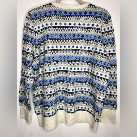 NWT L.L. Bean Nordic Blue and White Cardigan - Picture 5 of 9